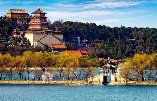 国内旅游淡季来袭 百余5A级景区降价最高50%，游客迎“黄金低票价”时代